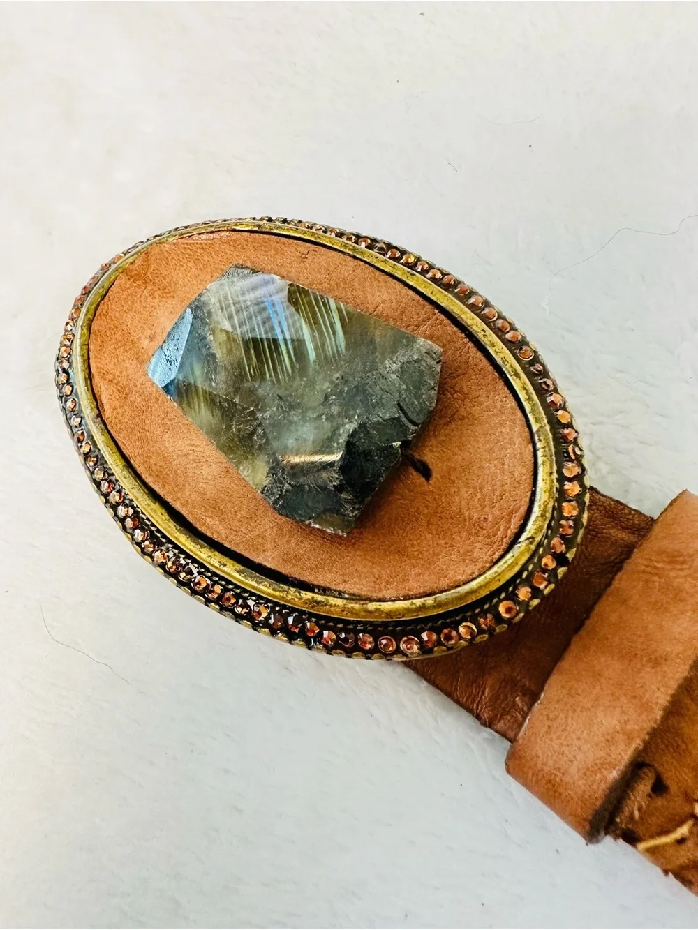 Streets Ahead Women’s Belt With EmbellishOval Buckle Set with Gemstone Size L